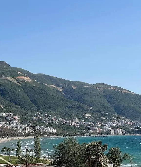 Seaside Home Vlorë 아파트