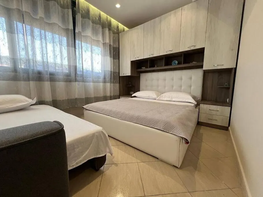 아파트 Seaside Home Vlorë
